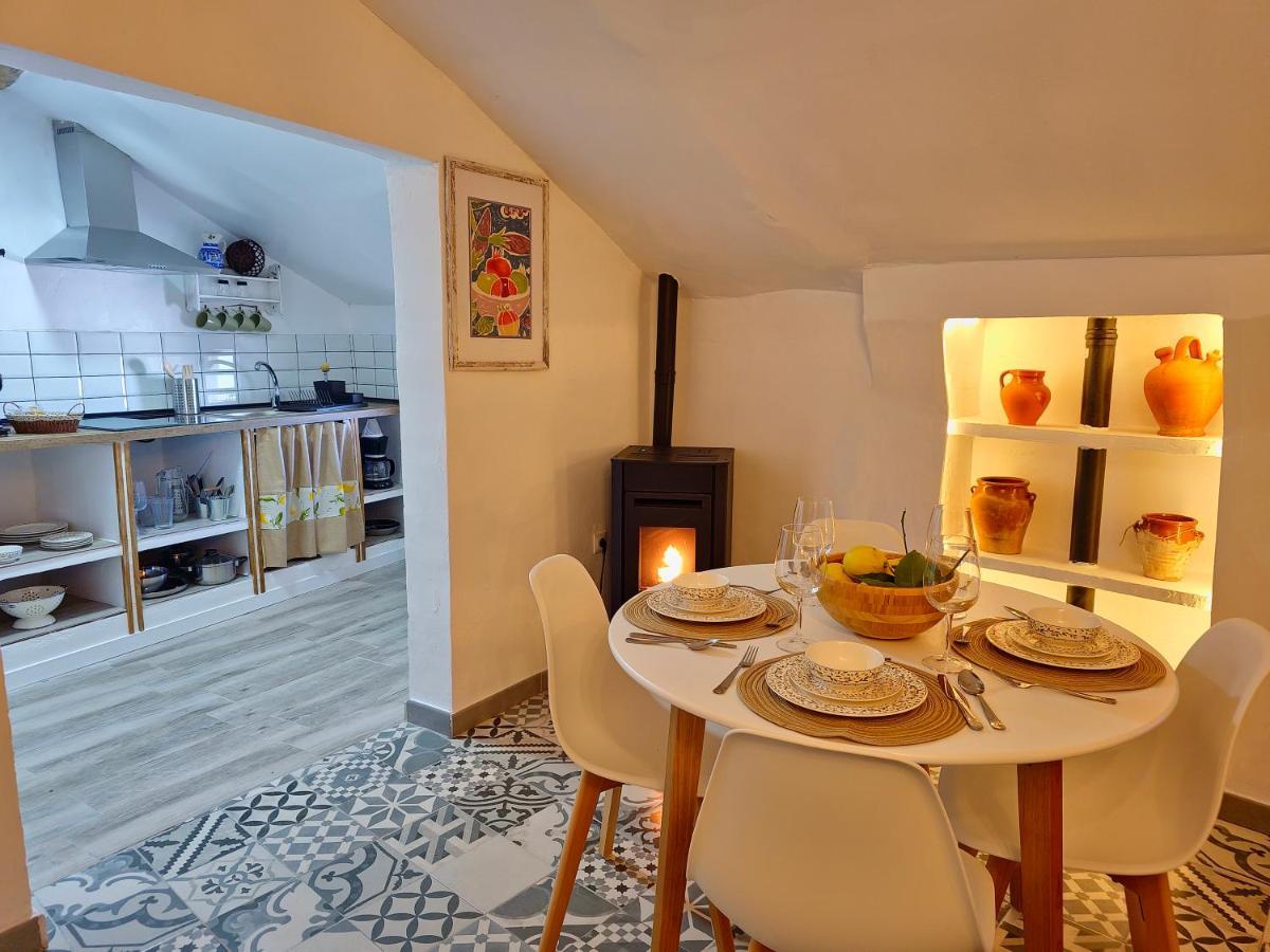 Apartamentos Rurales Tinguaton Aldeanueva de Barbarroya Buitenkant foto